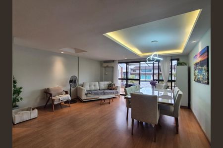 Apartamento à venda com 314m², 4 quartos e 3 vagasSala 