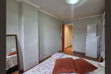 Apartamento à venda com 314m², 4 quartos e 3 vagasQuarto 