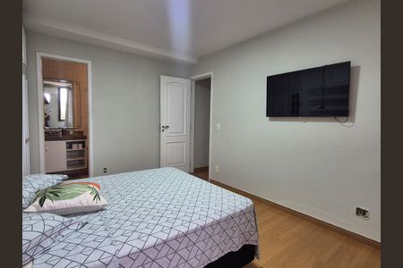 Apartamento à venda com 314m², 4 quartos e 3 vagasSuíte 2