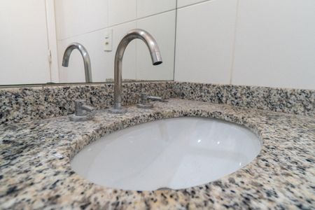 Apartamento para alugar com 72m², 2 quartos e 1 vagaBanheiro Social Detalhe