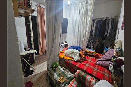 Casa à venda com 2 quartos, 300m² em Vila Dalila, São Paulo