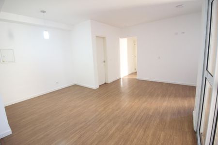 Sala de apartamento à venda com 3 quartos, 57m² em Novo Osasco, Osasco