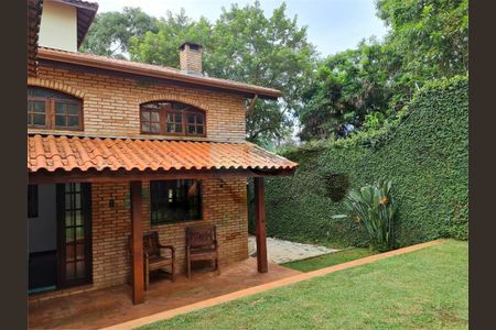 Casa à venda com 247m², 4 quartos e 6 vagas