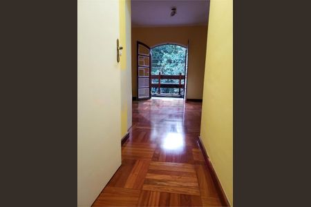 Casa à venda com 247m², 4 quartos e 6 vagas