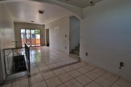 Sala 2 de casa para alugar com 4 quartos, 74m² em Tubalina, Uberlândia
