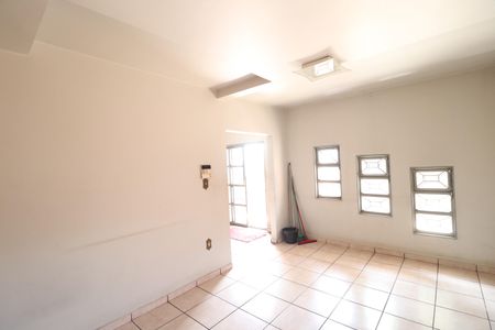 Sala de casa para alugar com 4 quartos, 74m² em Tubalina, Uberlândia