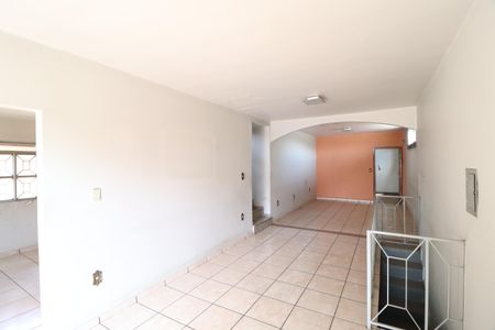 Sala 2 de casa para alugar com 4 quartos, 74m² em Tubalina, Uberlândia