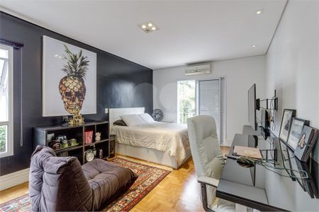 Casa de Condomínio à venda com 3 quartos, 336m² em Brooklin, São Paulo