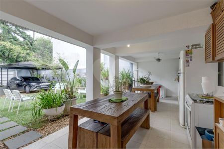 Casa de Condomínio à venda com 3 quartos, 336m² em Brooklin, São Paulo