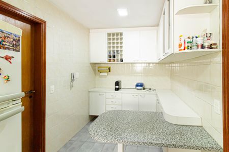 Apartamento para alugar com 101m², 2 quartos e 2 vagasCozinha