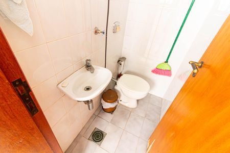 Apartamento para alugar com 101m², 2 quartos e 2 vagasBanheiro de Serviço