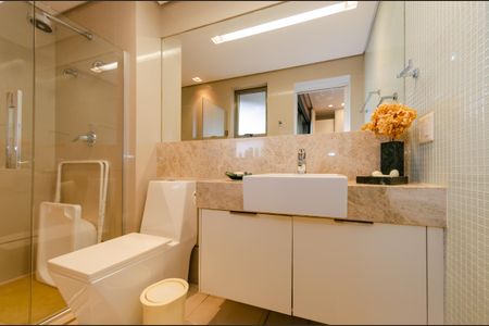 Apartamento à venda com 398m², 4 quartos e 5 vagasBanheiro suíte 2