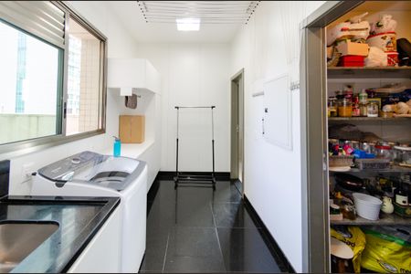 Apartamento à venda com 398m², 4 quartos e 5 vagasÁrea de serviço