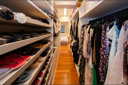 Apartamento à venda com 398m², 4 quartos e 5 vagasCloset suíte 2 