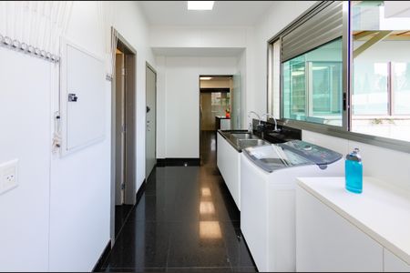 Apartamento à venda com 398m², 4 quartos e 5 vagasÁrea de serviço