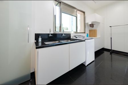 Apartamento à venda com 398m², 4 quartos e 5 vagasÁrea de serviço