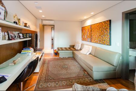 Apartamento à venda com 398m², 4 quartos e 5 vagasSuíte 1