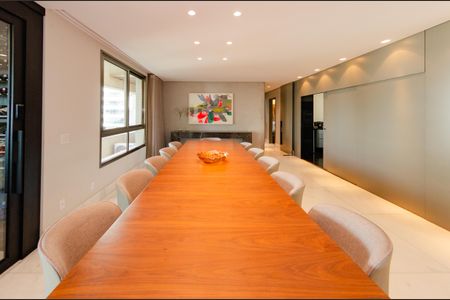 Apartamento à venda com 398m², 4 quartos e 5 vagasSala