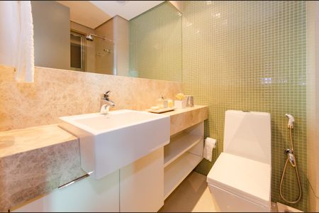 Apartamento à venda com 398m², 4 quartos e 5 vagasBanheiro suíte 1