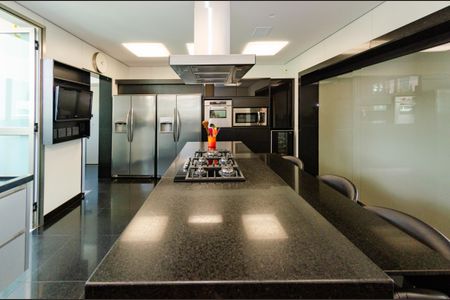 Apartamento à venda com 398m², 4 quartos e 5 vagasCozinha