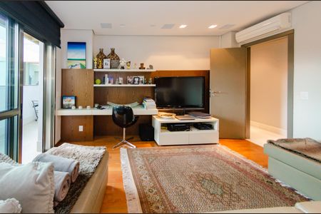 Apartamento à venda com 398m², 4 quartos e 5 vagasSuíte 1