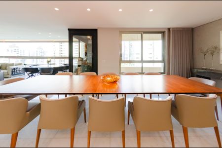 Apartamento à venda com 398m², 4 quartos e 5 vagasSala