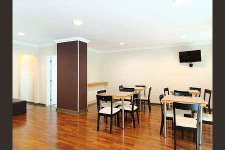 Apartamento para alugar com 130m², 3 quartos e 3 vagasÁrea comum - Salão de festas