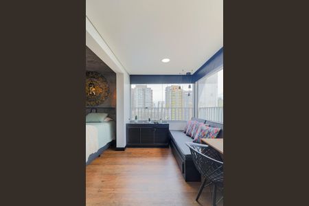 Varanda de kitnet/studio à venda com 1 quarto, 35m² em Jardim das Acacias, São Paulo