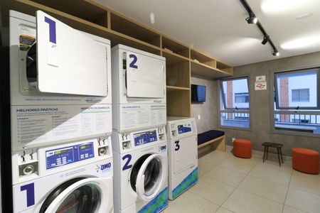 Studio à venda com 35m², 1 quarto e sem vaga Studio à venda com 35m², 1 quarto e sem vagaÁrea comum - Lavanderia