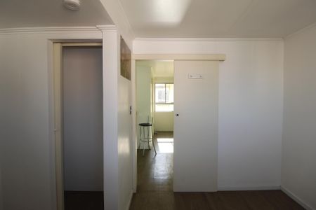 Quarto 1 de apartamento para alugar com 1 quarto, 48m² em Rubem Berta, Porto Alegre
