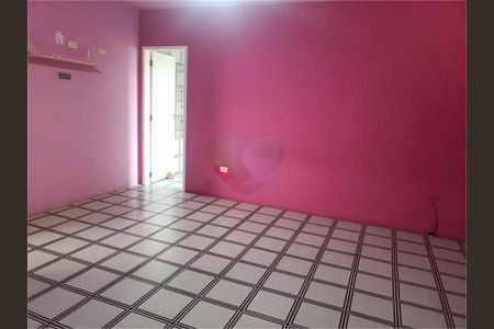 Casa à venda com 205m², 3 quartos e 3 vagas