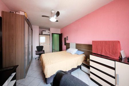 Casa à venda com 125m², 3 quartos e 2 vagasSuíte