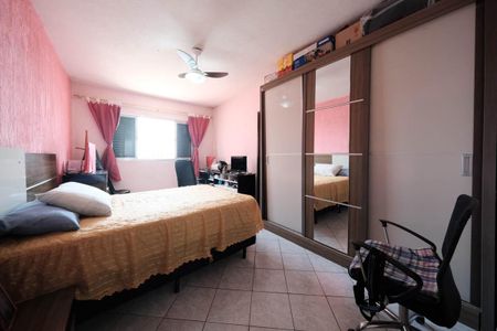 Casa à venda com 125m², 3 quartos e 2 vagasSuíte