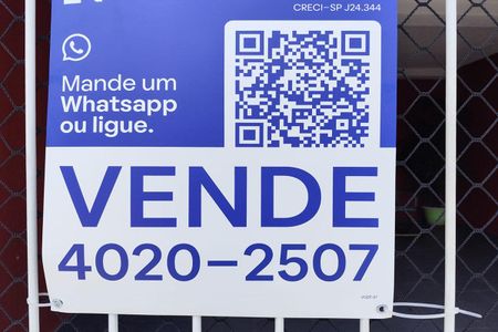 Casa à venda com 125m², 3 quartos e 2 vagas Casa à venda com 125m², 3 quartos e 2 vagasFachada