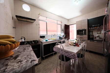 Casa à venda com 125m², 3 quartos e 2 vagasCozinha