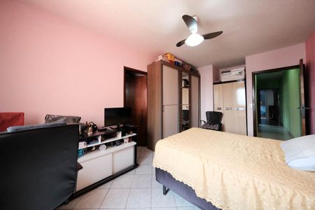 Casa à venda com 125m², 3 quartos e 2 vagasSuíte