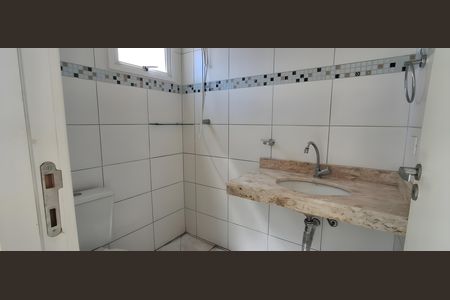 Banheiro Social de apartamento para alugar com 2 quartos, 53m² em Parque Industriario, Santo André