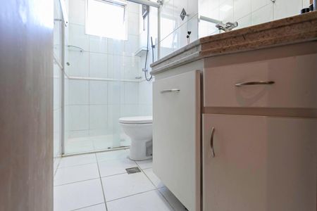 Apartamento à venda com 140m², 2 quartos e 2 vagas Apartamento à venda com 140m², 2 quartos e 2 vagasBanheiro social