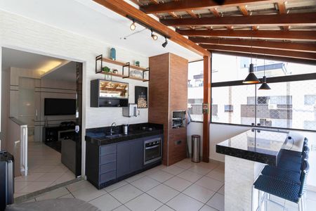 Apartamento à venda com 140m², 2 quartos e 2 vagas Apartamento à venda com 140m², 2 quartos e 2 vagasCobertura