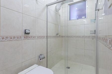 Apartamento à venda com 140m², 2 quartos e 2 vagas Apartamento à venda com 140m², 2 quartos e 2 vagasBanheiro da suíte