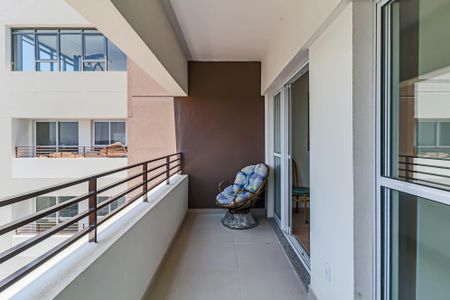 Apartamento à venda com 33m², 1 quarto e 1 vaga Apartamento à venda com 33m², 1 quarto e 1 vagaVaranda