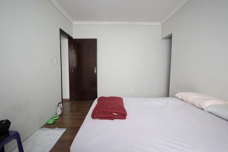 Casa à venda com 293m², 3 quartos e 2 vagas Casa à venda com 293m², 3 quartos e 2 vagasQuarto 3