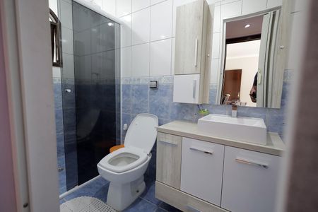 Casa à venda com 293m², 3 quartos e 2 vagas Casa à venda com 293m², 3 quartos e 2 vagasBanheiro Suíte