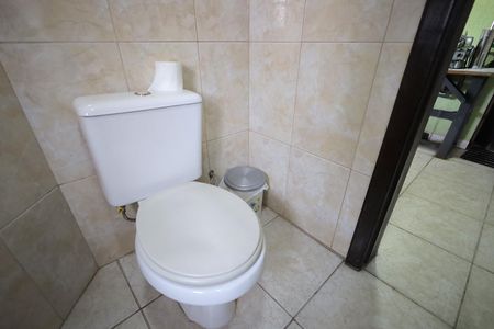 Casa à venda com 293m², 3 quartos e 2 vagas Casa à venda com 293m², 3 quartos e 2 vagasBanheiro Área gourmet