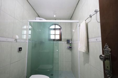 Casa à venda com 293m², 3 quartos e 2 vagas Casa à venda com 293m², 3 quartos e 2 vagasBanheiro Suíte