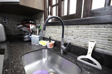 Casa à venda com 293m², 3 quartos e 2 vagas Casa à venda com 293m², 3 quartos e 2 vagasCozinha