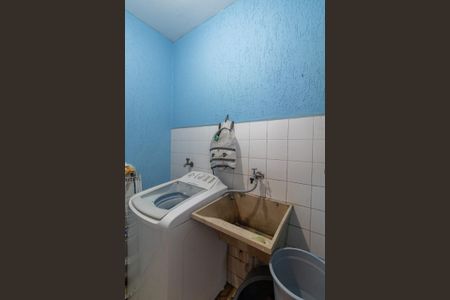 Casa à venda com 112m², 3 quartos e 2 vagas Casa à venda com 112m², 3 quartos e 2 vagasÁrea de Serviço