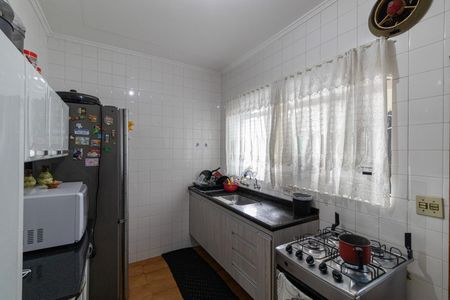 Casa à venda com 112m², 3 quartos e 2 vagas Casa à venda com 112m², 3 quartos e 2 vagasCozinha