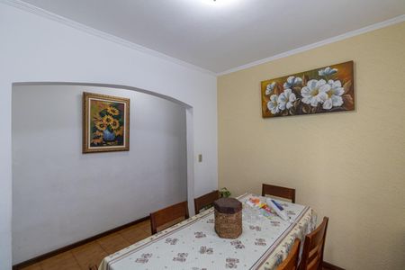 Casa à venda com 112m², 3 quartos e 2 vagas Casa à venda com 112m², 3 quartos e 2 vagasSala de Jantar