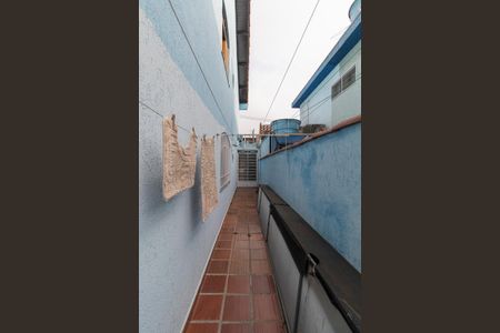 Casa à venda com 112m², 3 quartos e 2 vagas Casa à venda com 112m², 3 quartos e 2 vagasCorredor